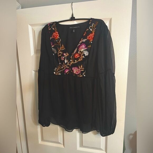 White House black market embroidered black blouse size 12 large zipper pink red - Picture 4 of 11